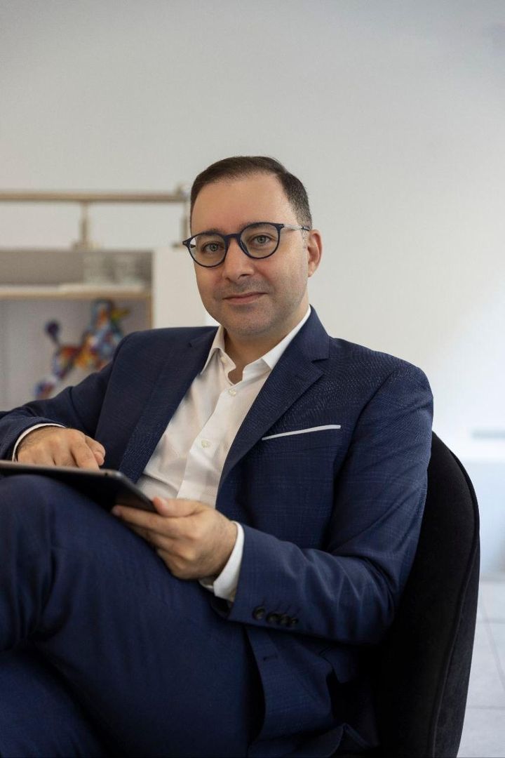 Dr. Kasra Saremi-Rad